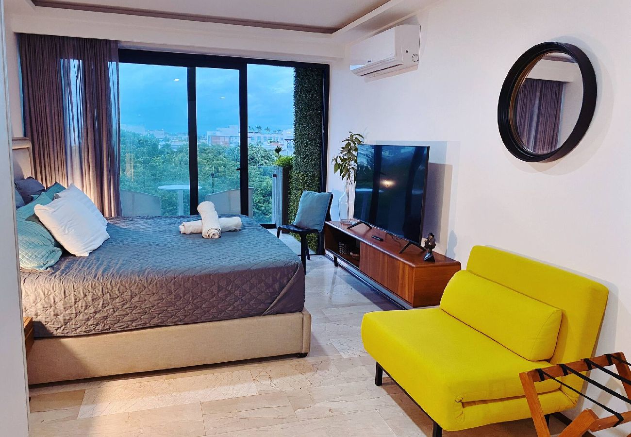 Apartment in Playa del Carmen - One Paralia 404; Estudio en Playa del Carmen