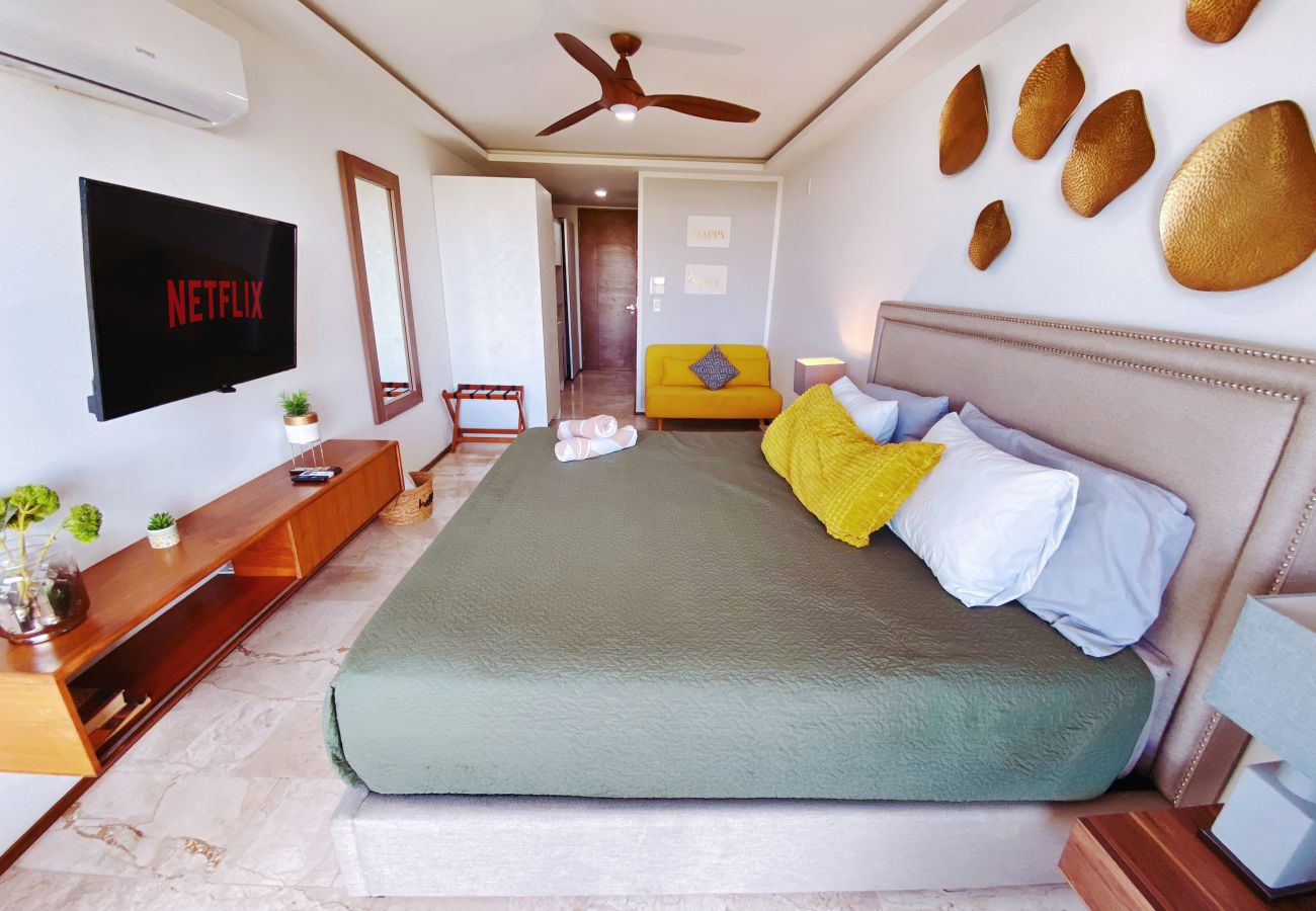 Apartment in Playa del Carmen - One Paralia 403; Estudio en Playa del Carmen