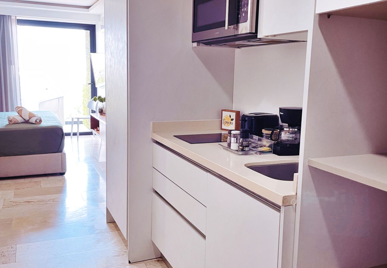Apartment in Playa del Carmen - One Paralia 403; Estudio en Playa del Carmen
